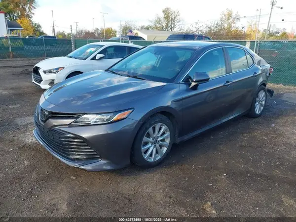 4T1C11BK7LU005980 2020 TOYOTA CAMRY - Image 2