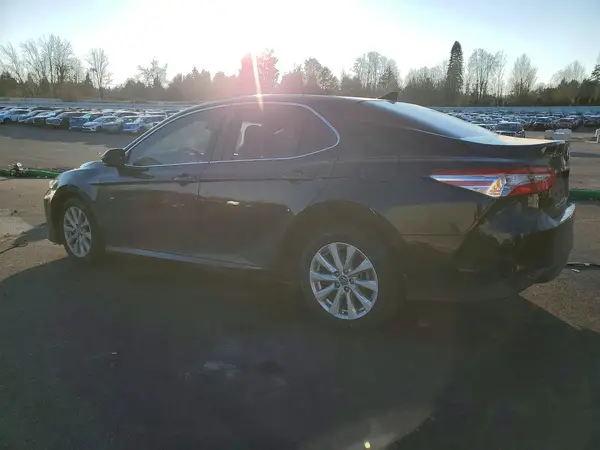 4T1C11BK7LU018650 2020 TOYOTA CAMRY - Image 2