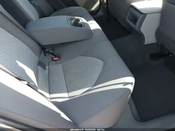 4T1C11BK7MU034154 2021 TOYOTA CAMRY - Image 8