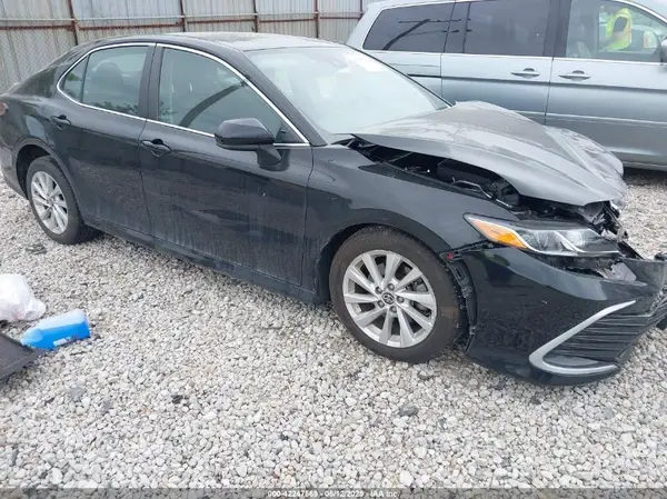 4T1C11BK7MU036762 2021 TOYOTA CAMRY - Image 1