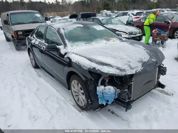 4T1C11BK7MU037295 2021 TOYOTA CAMRY - Image 1