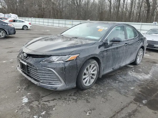 4T1C11BK7MU039340 2021 TOYOTA CAMRY - Image 1