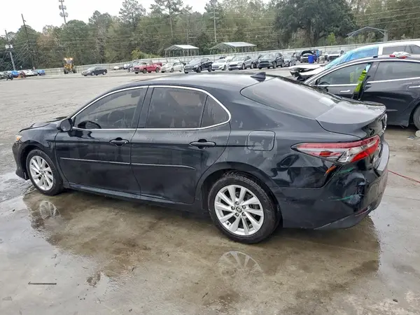 4T1C11BK7MU043288 2021 TOYOTA CAMRY - Image 2