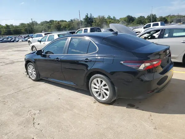 4T1C11BK7NU055880 2022 TOYOTA CAMRY - Image 2