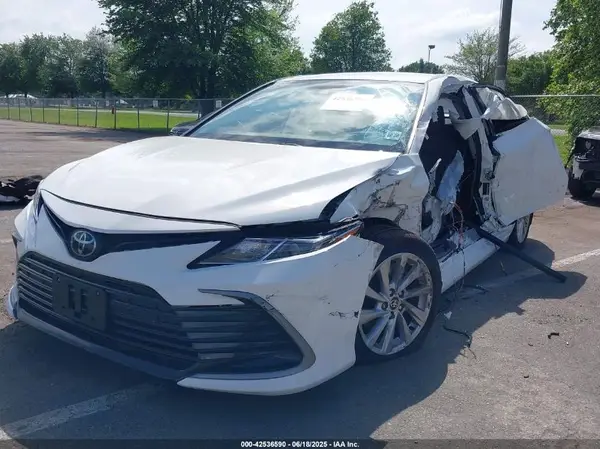 4T1C11BK7RU110608 2024 TOYOTA CAMRY - Image 2