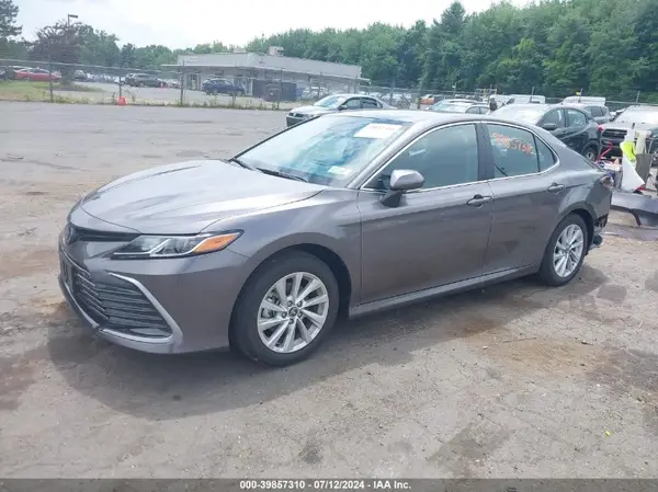4T1C11BK7RU114867 2024 TOYOTA CAMRY - Image 2