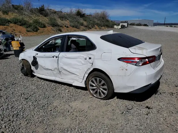 4T1C11BK8LU007205 2020 TOYOTA CAMRY - Image 2