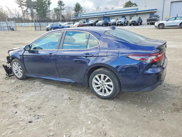 4T1C11BK8MU020506 2021 TOYOTA CAMRY - Image 2