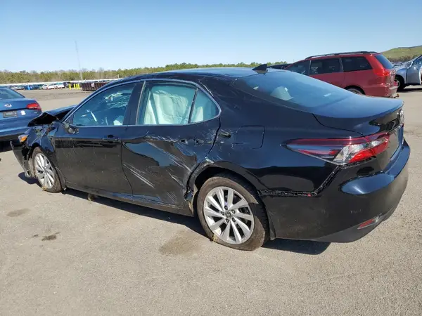 4T1C11BK8MU021686 2021 TOYOTA CAMRY - Image 2