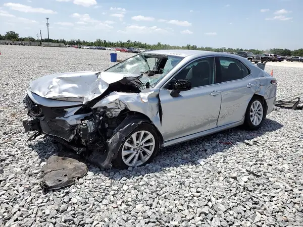 4T1C11BK8NU054222 2022 TOYOTA CAMRY - Image 1