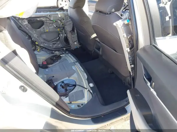 4T1C11BK8NU059873 2022 TOYOTA CAMRY - Image 8