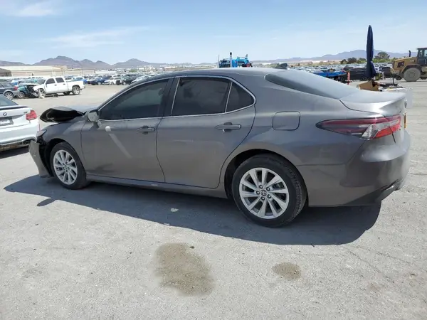 4T1C11BK8NU071103 2022 TOYOTA CAMRY - Image 2