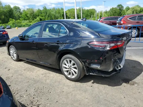 4T1C11BK8NU072767 2022 TOYOTA CAMRY - Image 2