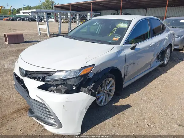 4T1C11BK8PU079513 2023 TOYOTA CAMRY - Image 2