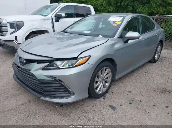 4T1C11BK8PU103194 2023 TOYOTA CAMRY - Image 2