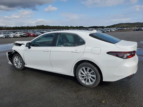 4T1C11BK8PU107729 2023 TOYOTA CAMRY - Image 2