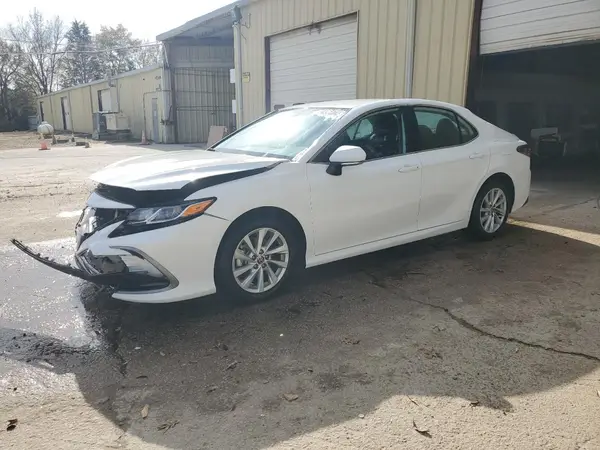 4T1C11BK8RU119625 2024 TOYOTA CAMRY - Image 1