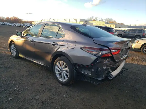 4T1C11BK8RU122458 2024 TOYOTA CAMRY - Image 2