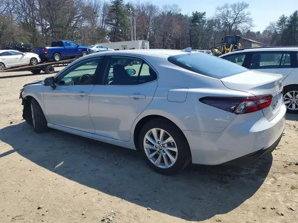 4T1C11BK9RU111422 2024 TOYOTA CAMRY - Image 2