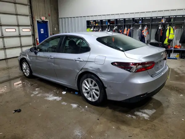 4T1C11BK9RU116328 2024 TOYOTA CAMRY - Image 2