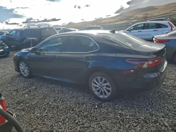 4T1C11BKXMU023729 2021 TOYOTA CAMRY - Image 2