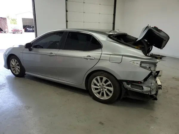 4T1C11BKXMU027196 2021 TOYOTA CAMRY - Image 2