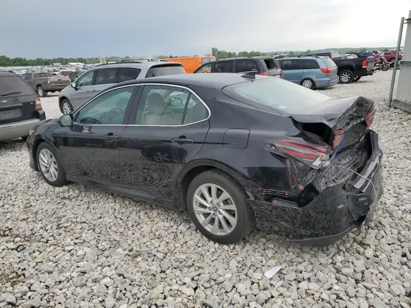 4T1C11BKXMU029823 2021 TOYOTA CAMRY - Image 2