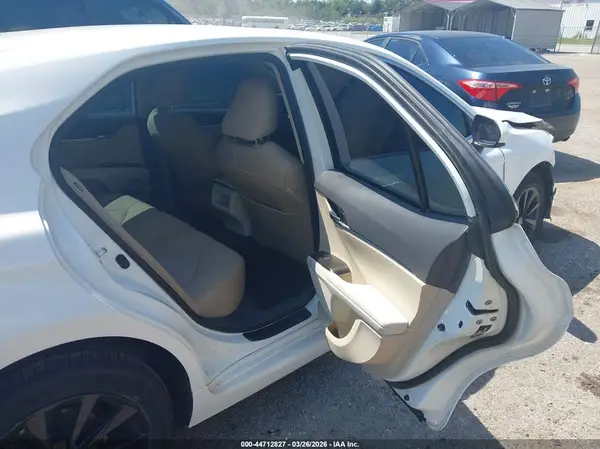 4T1C11BKXMU036464 2021 TOYOTA CAMRY - Image 8
