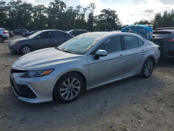 4T1C11BKXMU038666 2021 TOYOTA CAMRY - Image 1
