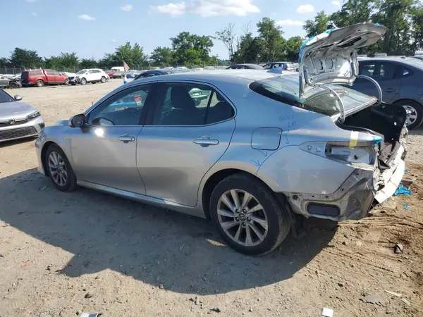 4T1C11BKXMU038666 2021 TOYOTA CAMRY - Image 2