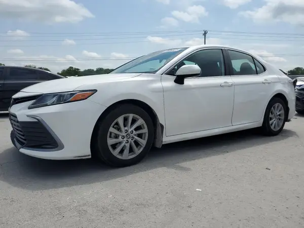 4T1C11BKXNU054299 2022 TOYOTA CAMRY - Image 1