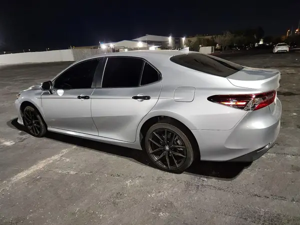4T1C11BKXNU056425 2022 TOYOTA CAMRY - Image 2
