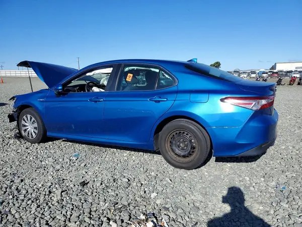 4T1C31AK0LU009767 2020 TOYOTA CAMRY - Image 2