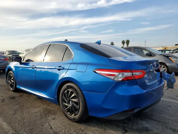 4T1C31AK0LU015598 2020 TOYOTA CAMRY - Image 2