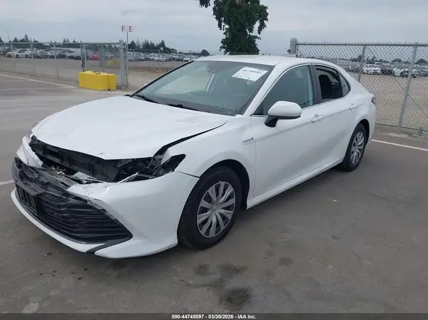4T1C31AK0LU519388 2020 TOYOTA CAMRY - Image 2