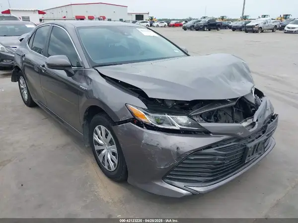 4T1C31AK0LU523389 2020 TOYOTA CAMRY - Image 1