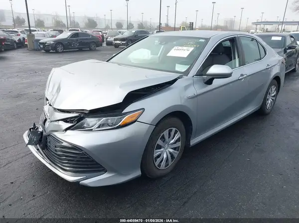 4T1C31AK0LU545652 2020 TOYOTA CAMRY - Image 2