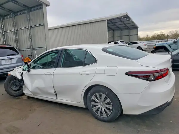 4T1C31AK0MU027610 2021 TOYOTA CAMRY - Image 2