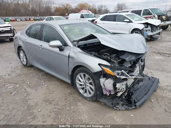 4T1C31AK0MU030572 2021 TOYOTA CAMRY - Image 1