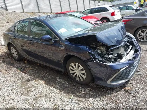 4T1C31AK0MU031298 2021 TOYOTA CAMRY - Image 1