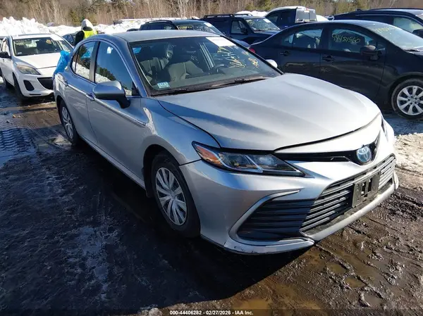 4T1C31AK0MU031575 2021 TOYOTA CAMRY - Image 1