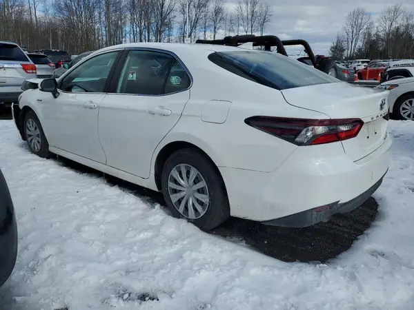 4T1C31AK0MU032015 2021 TOYOTA CAMRY - Image 2