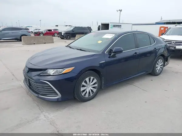 4T1C31AK0MU549962 2021 TOYOTA CAMRY - Image 2