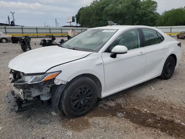 4T1C31AK0MU554093 2021 TOYOTA CAMRY - Image 1