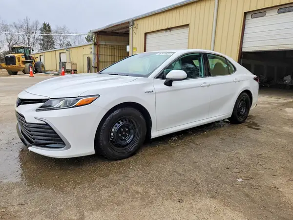4T1C31AK0MU558614 2021 TOYOTA CAMRY - Image 1