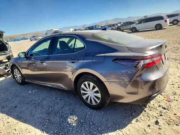 4T1C31AK0NU582932 2022 TOYOTA CAMRY - Image 2
