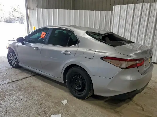 4T1C31AK0NU592036 2022 TOYOTA CAMRY - Image 2