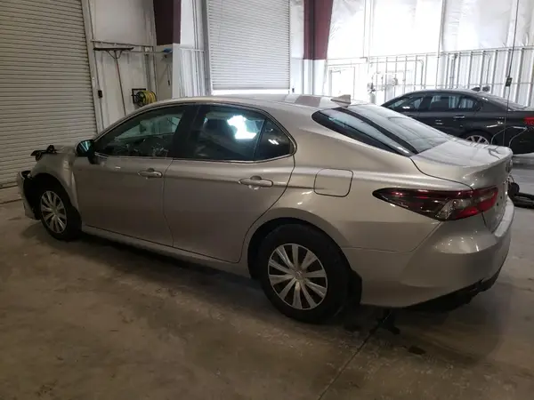 4T1C31AK0NU594269 2022 TOYOTA CAMRY - Image 2