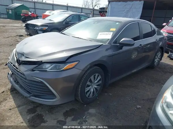 4T1C31AK0PU603264 2023 TOYOTA CAMRY - Image 2