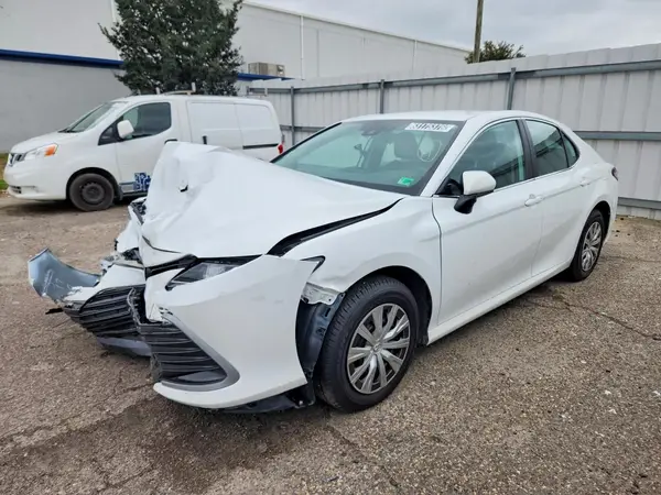 4T1C31AK0RU629673 2024 TOYOTA CAMRY - Image 1